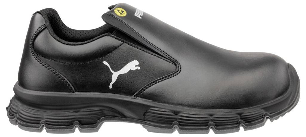 Pracovní bota Black Puma s protiskluzovou podrážkou a žlutou bezpečnostní značkou na patní kartě, zobrazená v bočním pohledu na bílém pozadí