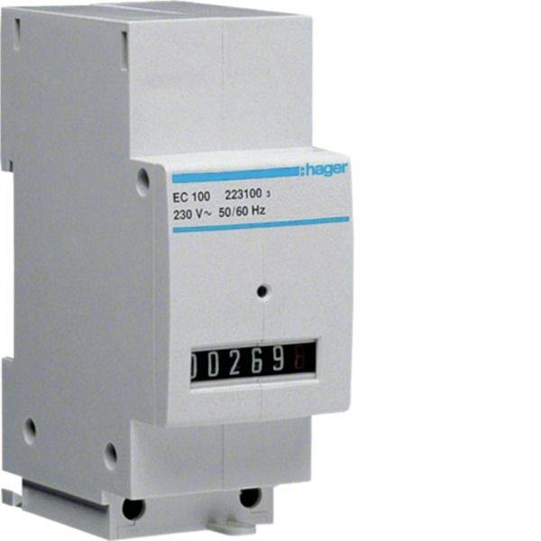 Bílý elektroměr Hager EC 100 s digitálním displejem čítače ukazující 02696.