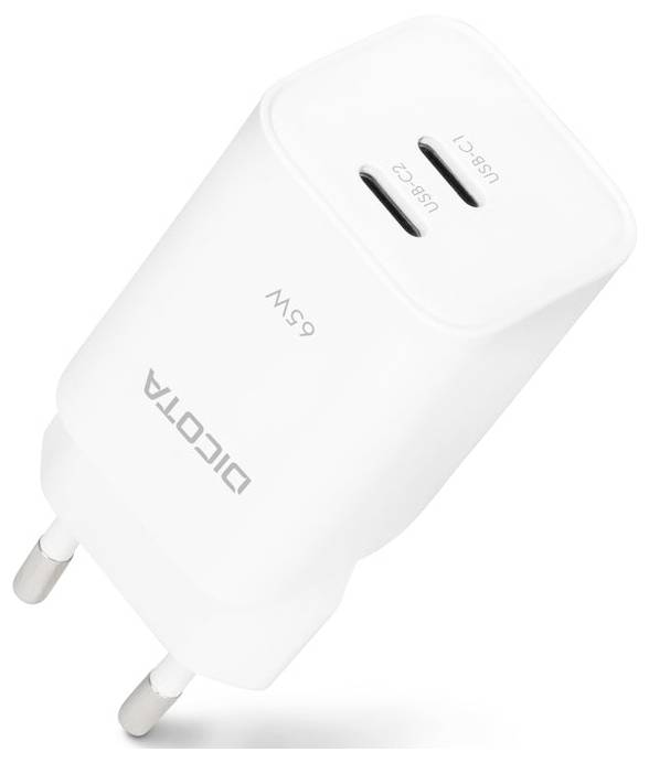 Bílá nabíječka do zásuvky DICOTA 65W s USB-C konektorem se dvěma porty USB-C a EU zástrčkou na jednobarevném pozadí.