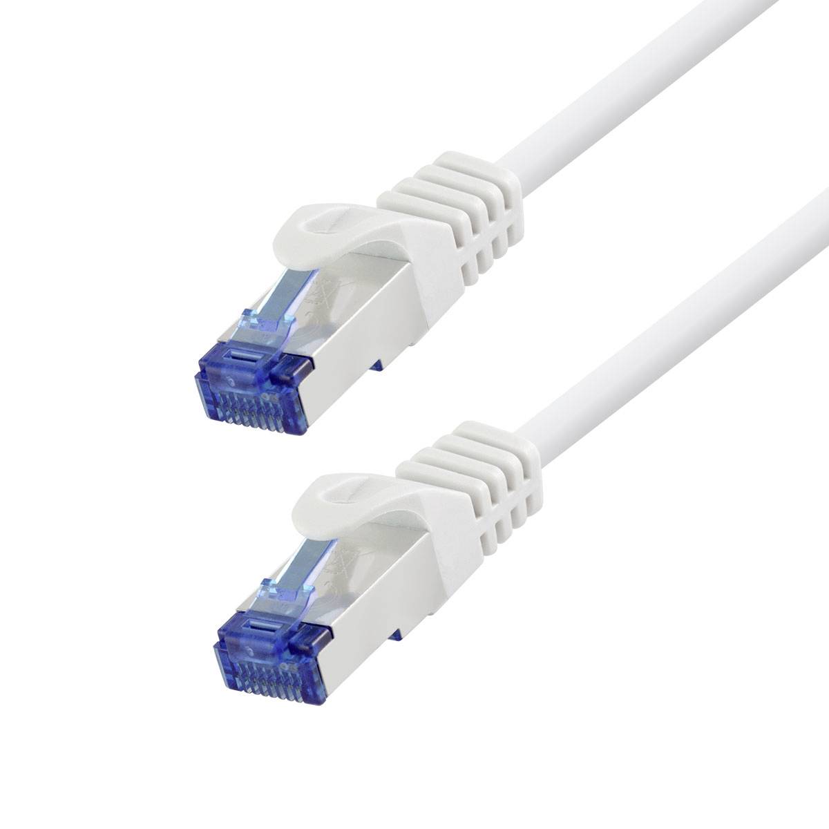Dva bílé ethernetové kabely s modrými konektory RJ45 na bílém pozadí.