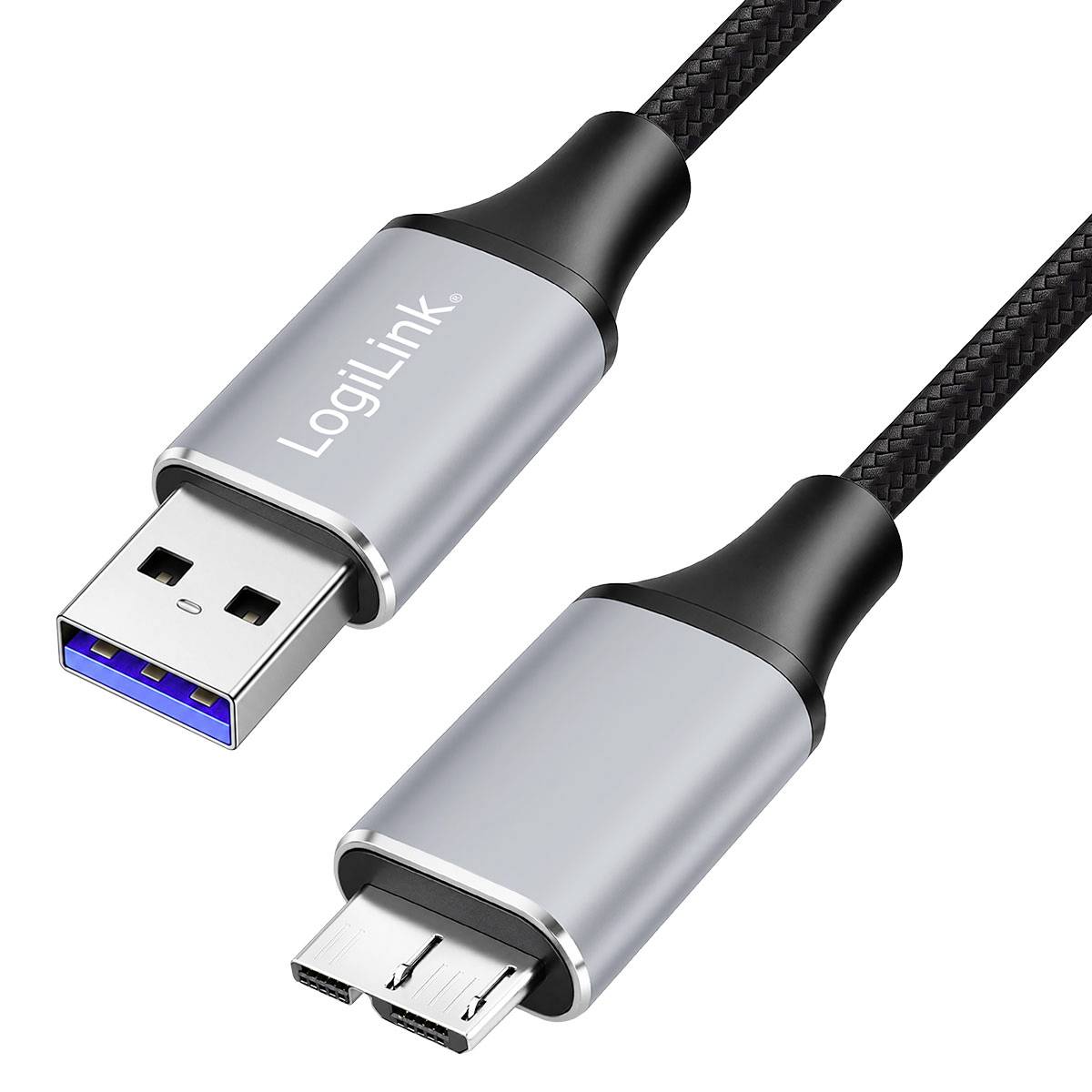 Kabel USB-A na micro-USB pro nabíjení s pletencovým černým provozem a stříbrnými konektory LogiLink zobrazenými na bílém pozadí.