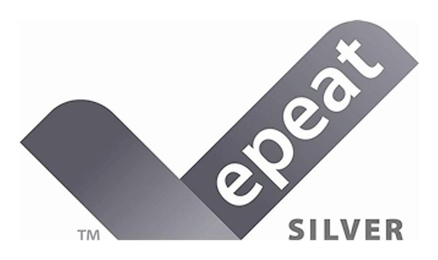 Stříbrné logo epeat se symbolem podobným zaškrtnutí a slovem "epeat" nad textem "SILVER".