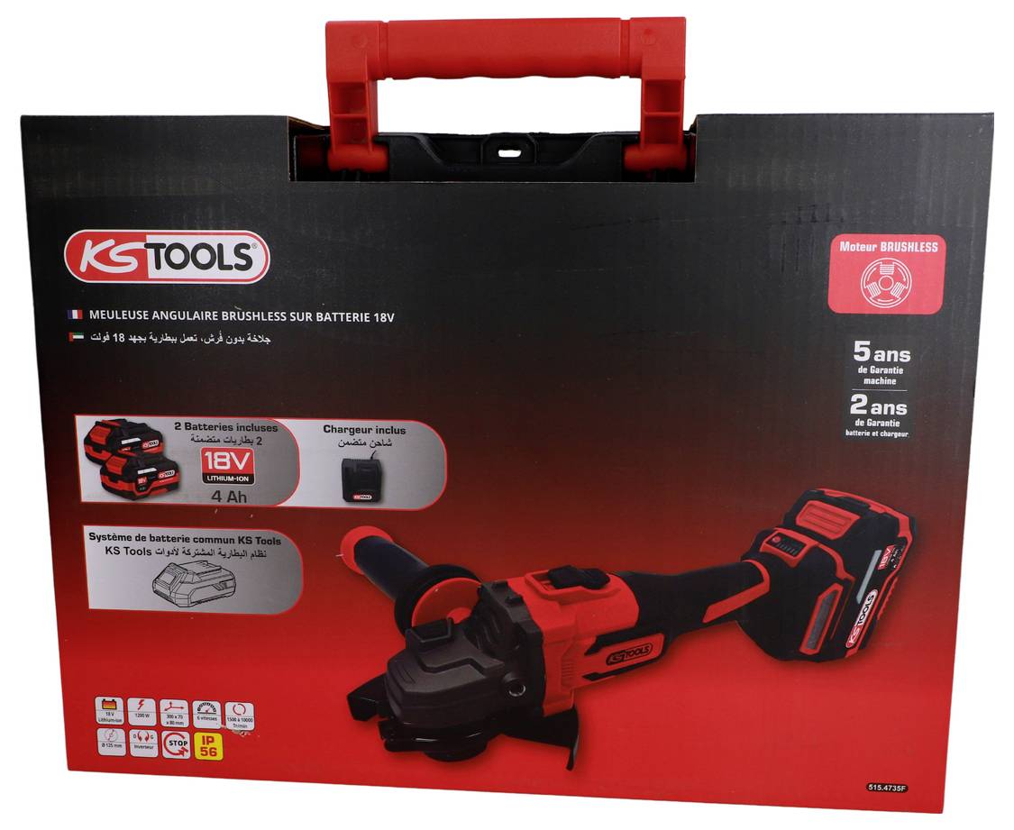Souprava ks Tools bezdrátová úhlová bruska v krabici s červeným madlem, znázorňující nástroj, baterie 18V, nabíječku a značku „Motor Brushless".