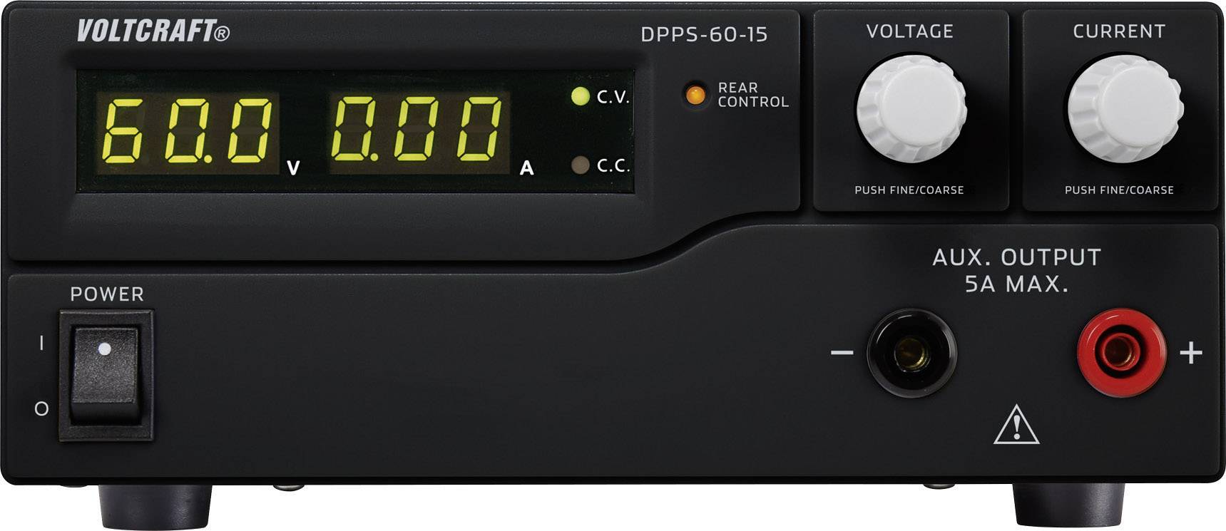 Černé digitální napájecí zařízení 'Voltcraft DPPS-60-15' s displeji pro napětí a proud, ovládacími tlačítky a hlavním vypínačem vlevo.