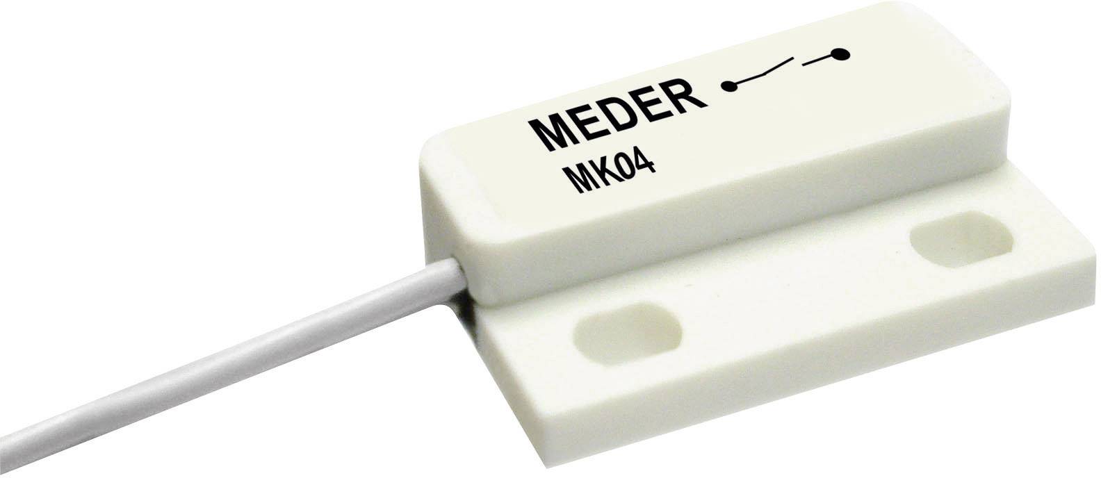 Magnetický reed senzor s nápisem 'MEDER MK04', obdélníkový, se dvěma montážními otvory pro šrouby a kabelem pro připojení.