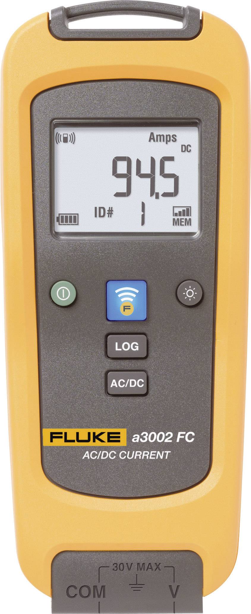 Žluté měřicí zařízení Fluke a3002 FC zobrazuje 94,5 ampérů DC. Má tlačítka pro 'LOG' a 'AC/DC' s symboly pro připojení Bluetooth.