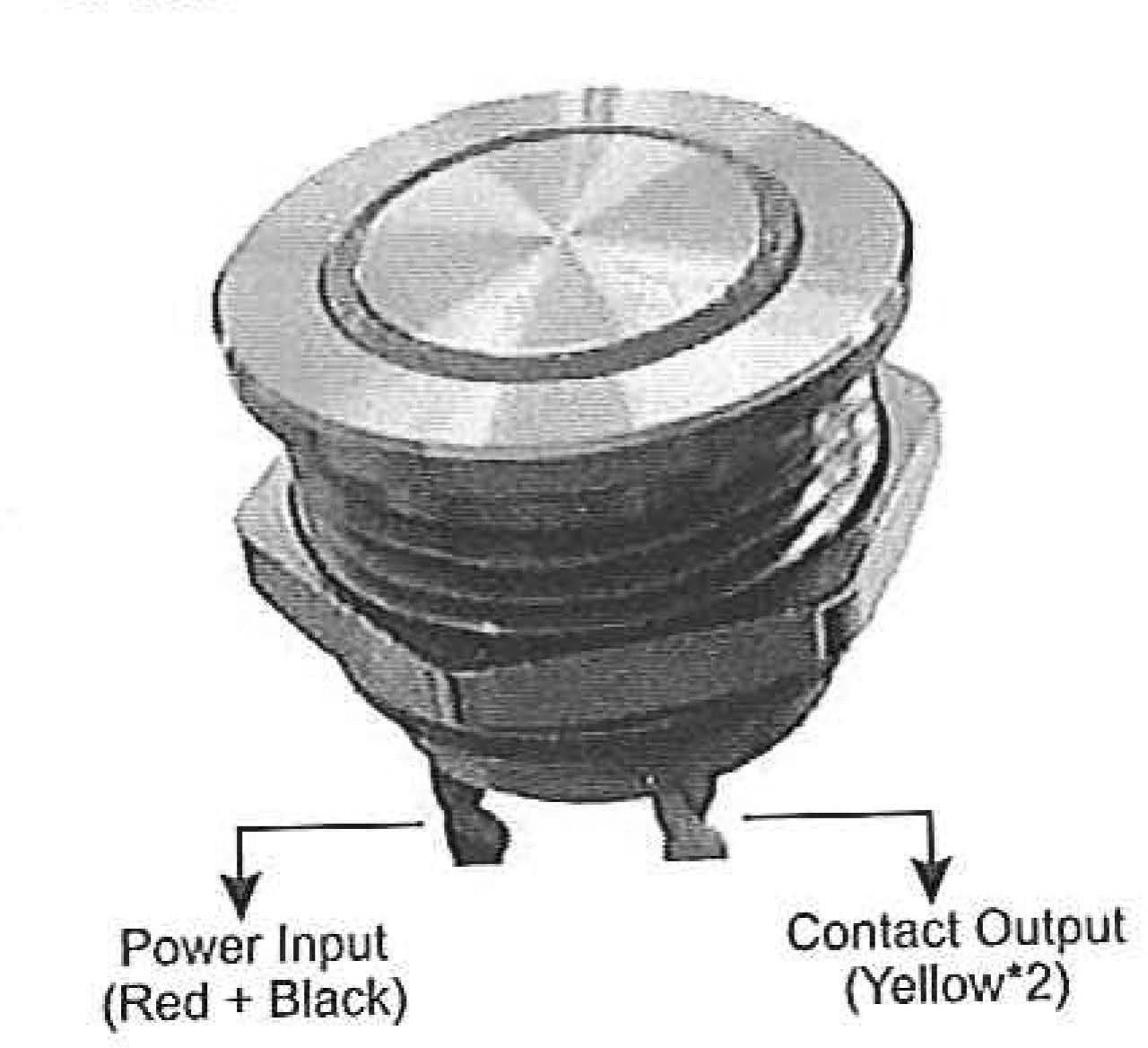 Kovový tlačítkový spínač se dvěma vstupy: 'Power Input' v červené a černé barvě, 'Contact Output' ve žluté barvě.
