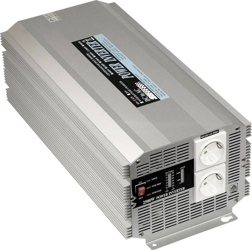 Stříbrný měnič napětí se dvěma zásuvkami a digitálním displejem, vhodný pro převod 12V DC na 230V AC.