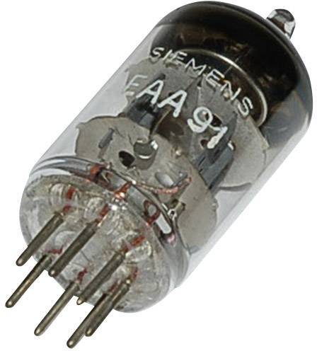 Elektronková válcová vakuová trubice s šesti kovovými kontakty, průhledný skleněný kryt, označená štítkem 'SIEMENS' a 'EAA91', běžně používaná ve starých rádiovych přijímačích.