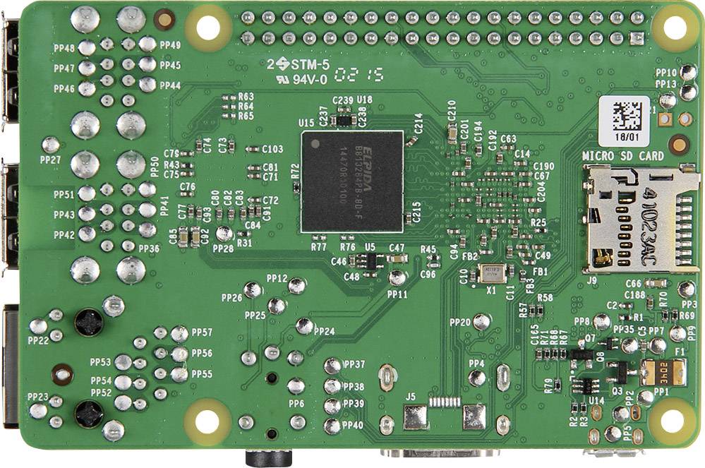 Zelená deska počítače s jednou základní deskou, s mikrosloty pro SD kartu, několika konektory a viditelnými elektrickými obvody.