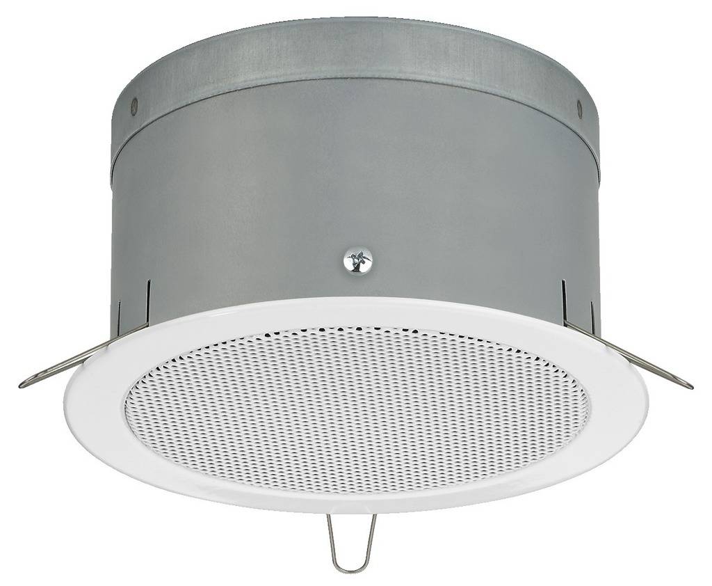 Kulatý stropní reproduktor stříbrné barvy s bílou mřížkou a upevňovacími svorkami. Vhodný pro integrované audiové instalace.