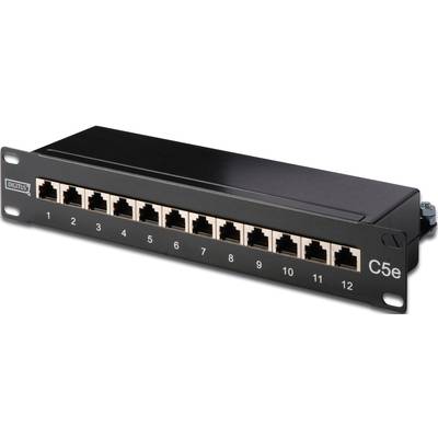 Černý patch panel s 12 ethernetovými porty, očíslovanými od 1 do 12. Označení modelu 'C5e' na pravé straně.