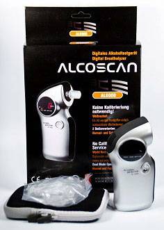 Alkoholový tester AlcoScan Model AL6000, digitální analyzátor dechu. Balení obsahuje přístroj, pouzdro a příslušenství. Nevyžaduje kalibraci.
