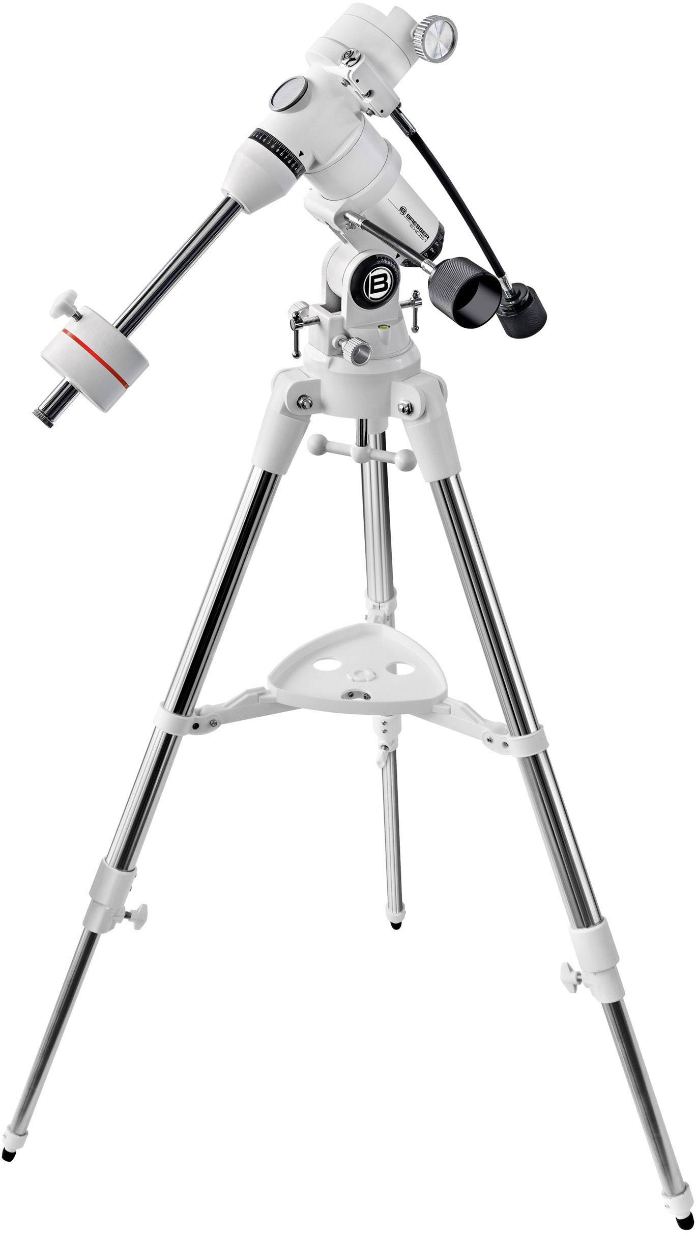 Bílý teleskop na stříbrném stativu, vhodný pro astronomická pozorování.