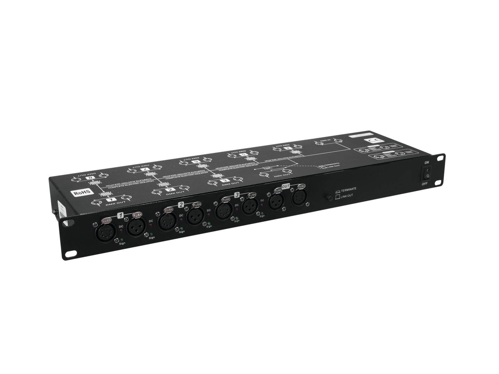 Černé audio rozhraní s několika XLR výstupy zobrazuje technické informace na horní straně.