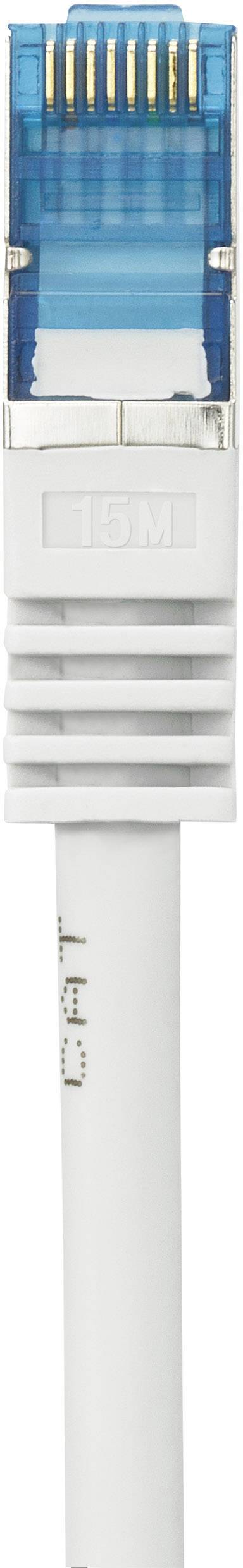 Bílý ethernetový kabel s modrým průhledným konektorem.