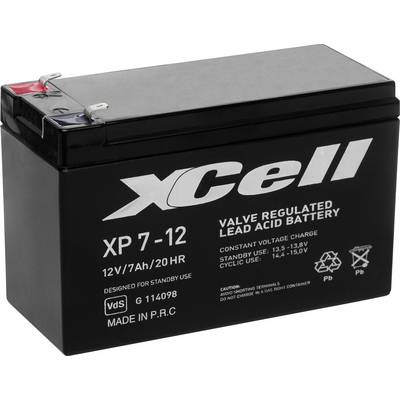 Černý olověný akumulátor s označením 'xCell XP 7-12', vhodný pro pohotovostní použití, napětí 12V, kapacita 7Ah.
