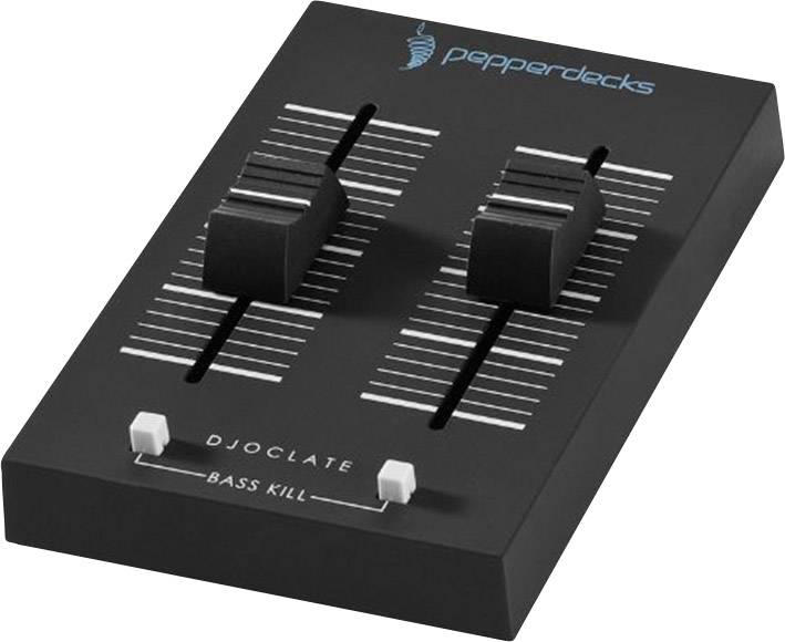 Dvoukanálový DJ mixér se dvěma posuvnými ovladači a spínačem Bass-Kill. Nápis: 'pepperdecks', 'Djoclate'.