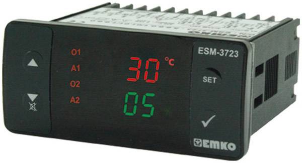 Elektronický teplotní regulátor zobrazuje '30°C' červeným písmem a '05' zeleným písmem. Jsou přítomny tlačítka pro nastavení.