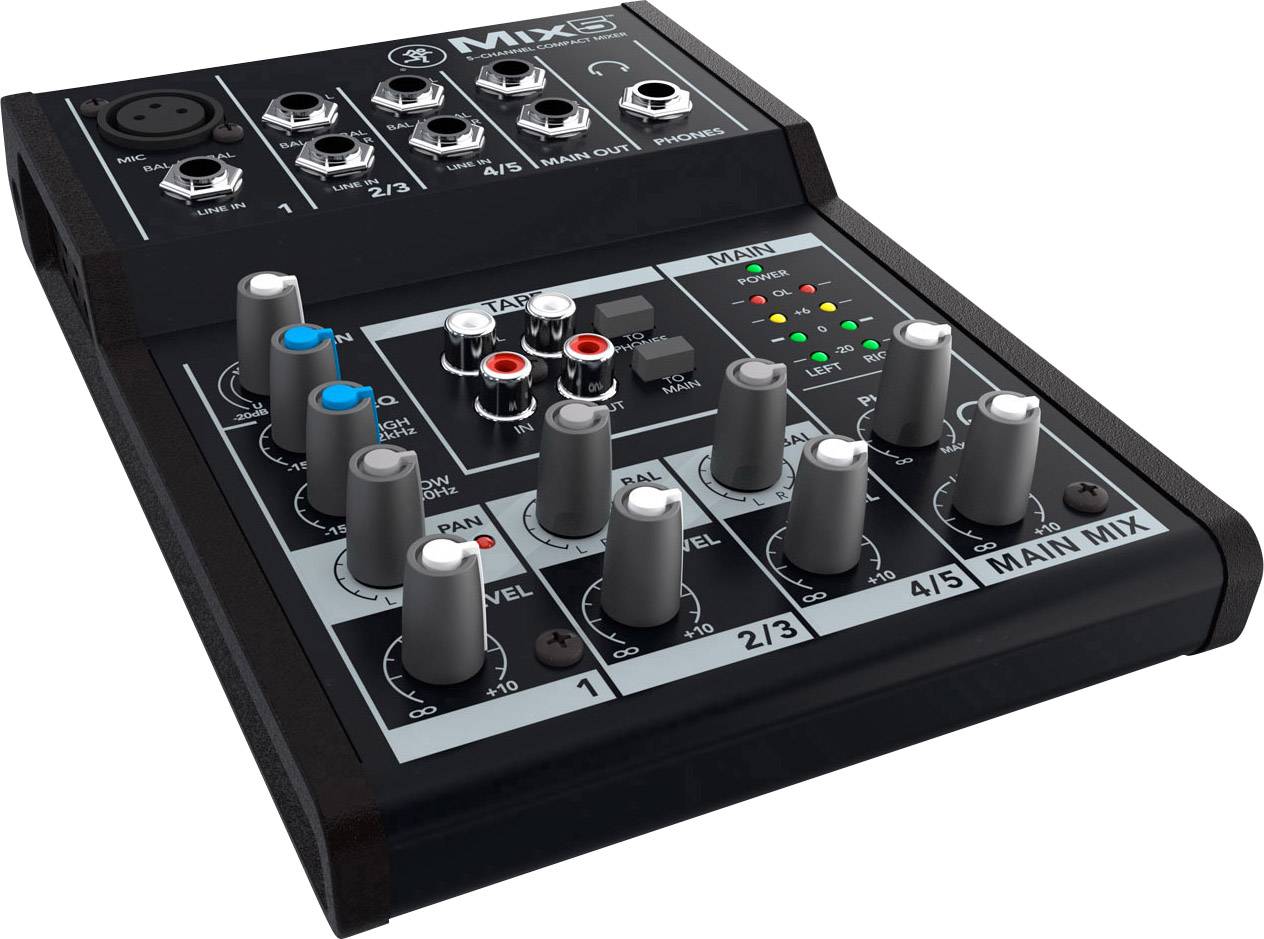 Audimixer s několika ovladači a vstupy pro řízení zvukových kanálů v audio nebo hudební produkci.