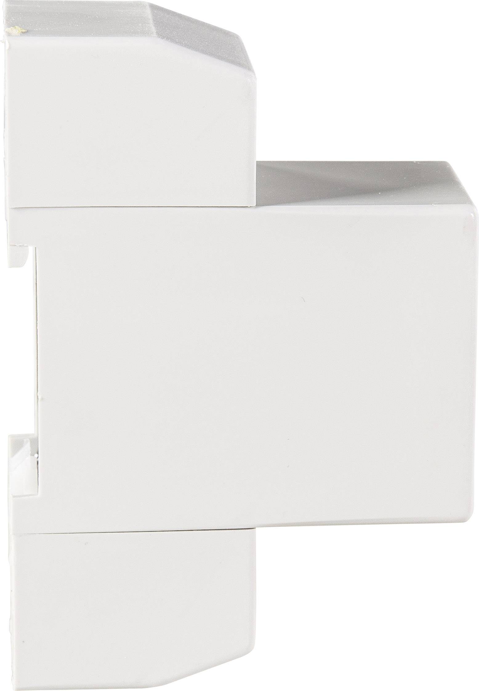 Bílý plastový montážní box obdélníkového tvaru se zkoseným designem, používaný v elektroinstalacích pro montáž spínačů nebo zásuvek.