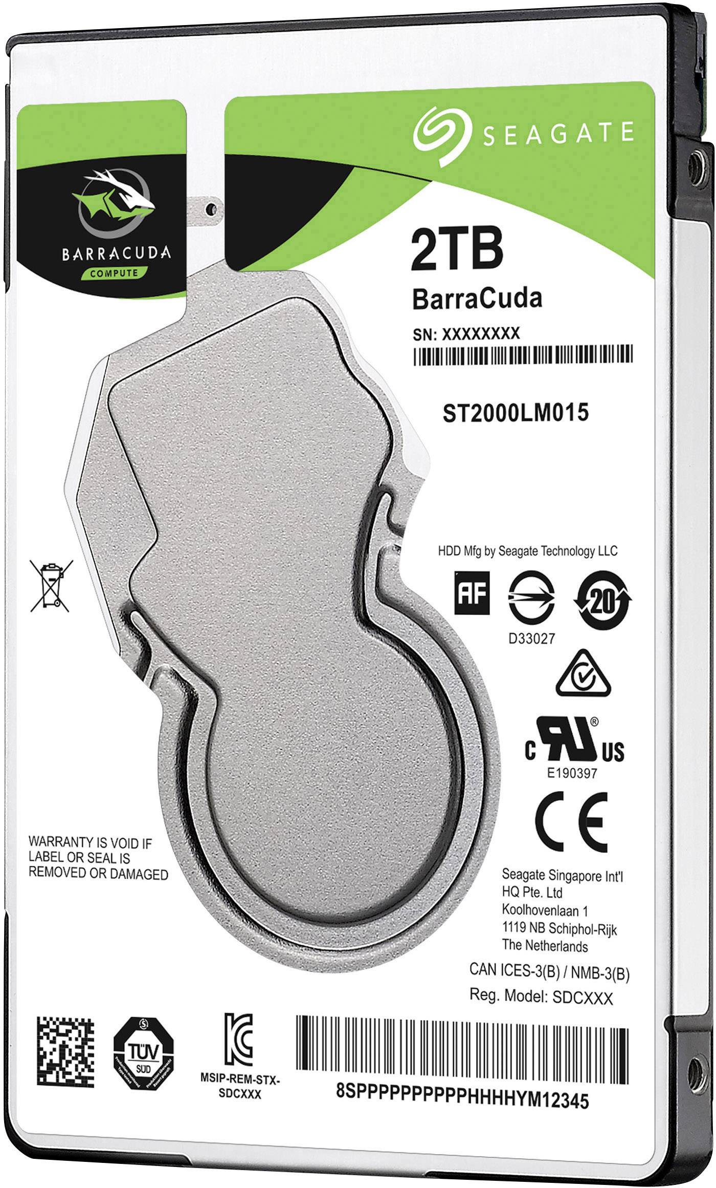 Externí pevný disk 'Seagate BarraCuda', 2TB, sériové číslo nečitelné, záruční poznámky a různá certifikační loga viditelná.