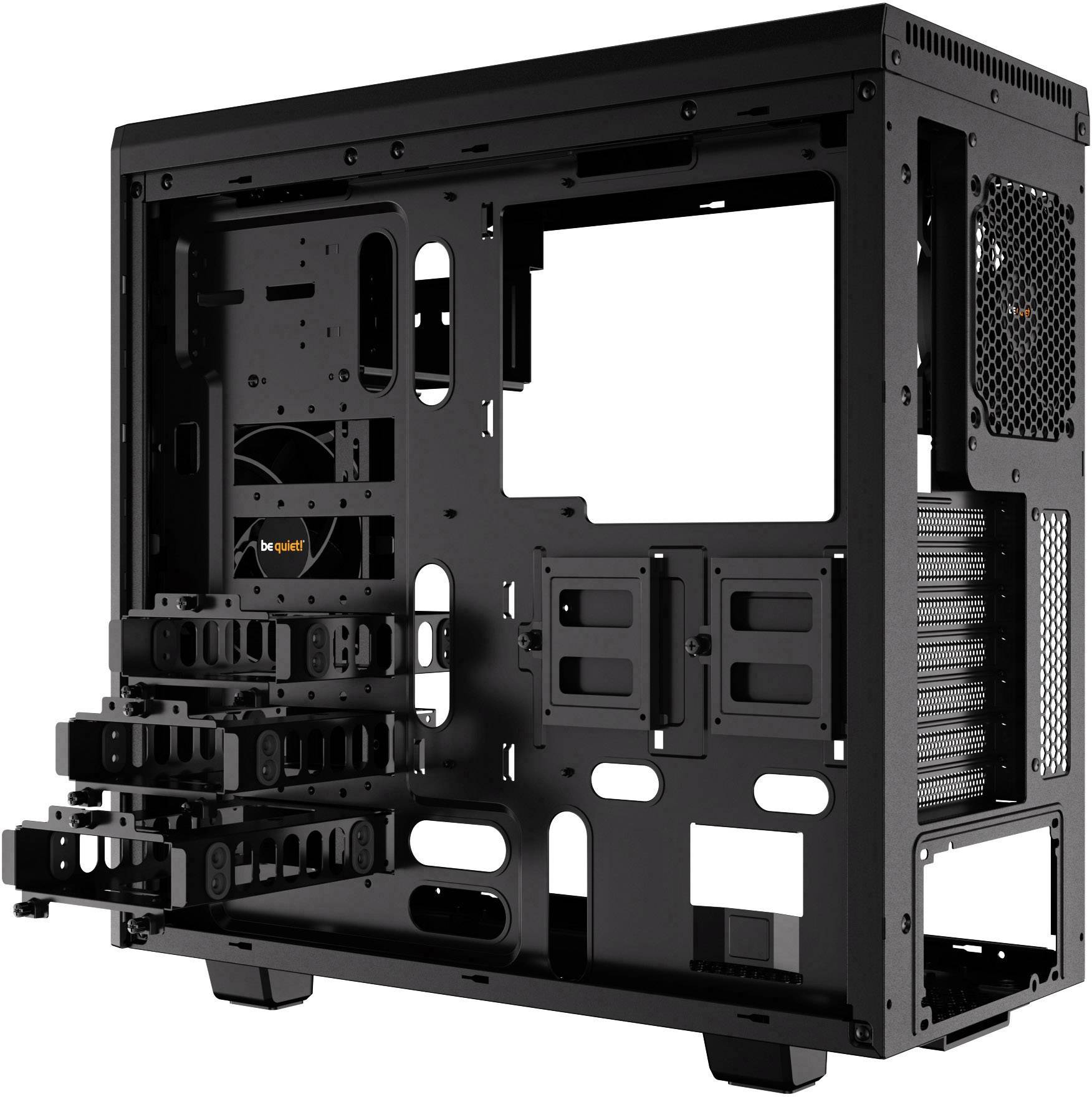 Otevřená černá počítačová skříň připravená k instalaci komponent, s viditelnými šachtami pro mechaniky a větracími otvory.