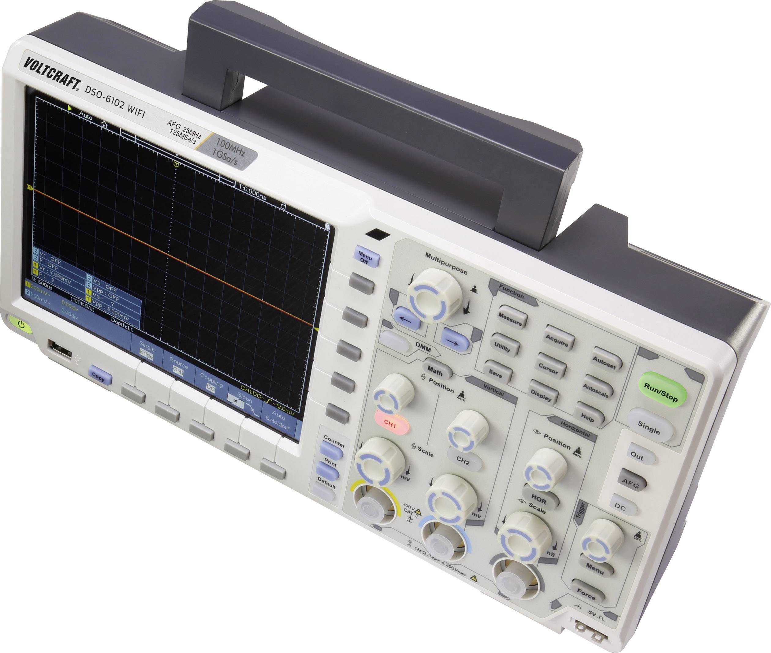 Osciloskop s několika ovládacími tlačítky a displejem zobrazujícím grafiku. Na přístroji je model 'Voltcraft DSO-6102 WIFI'.
