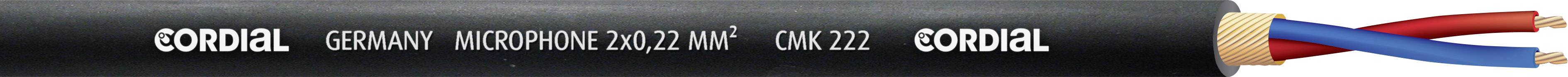 Černý kabel s nápisem 'CORDIAL' a 'CMI 222'. Uvnitř kabelu jsou viditelné červené a modré opláštěné vodiče.