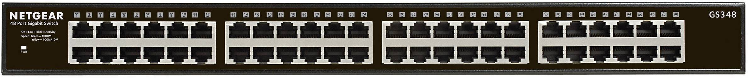 48portový síťový switch Netgear, model GS348, zobrazuje přední stranu se čtyřmi řadami ethernetových portů.