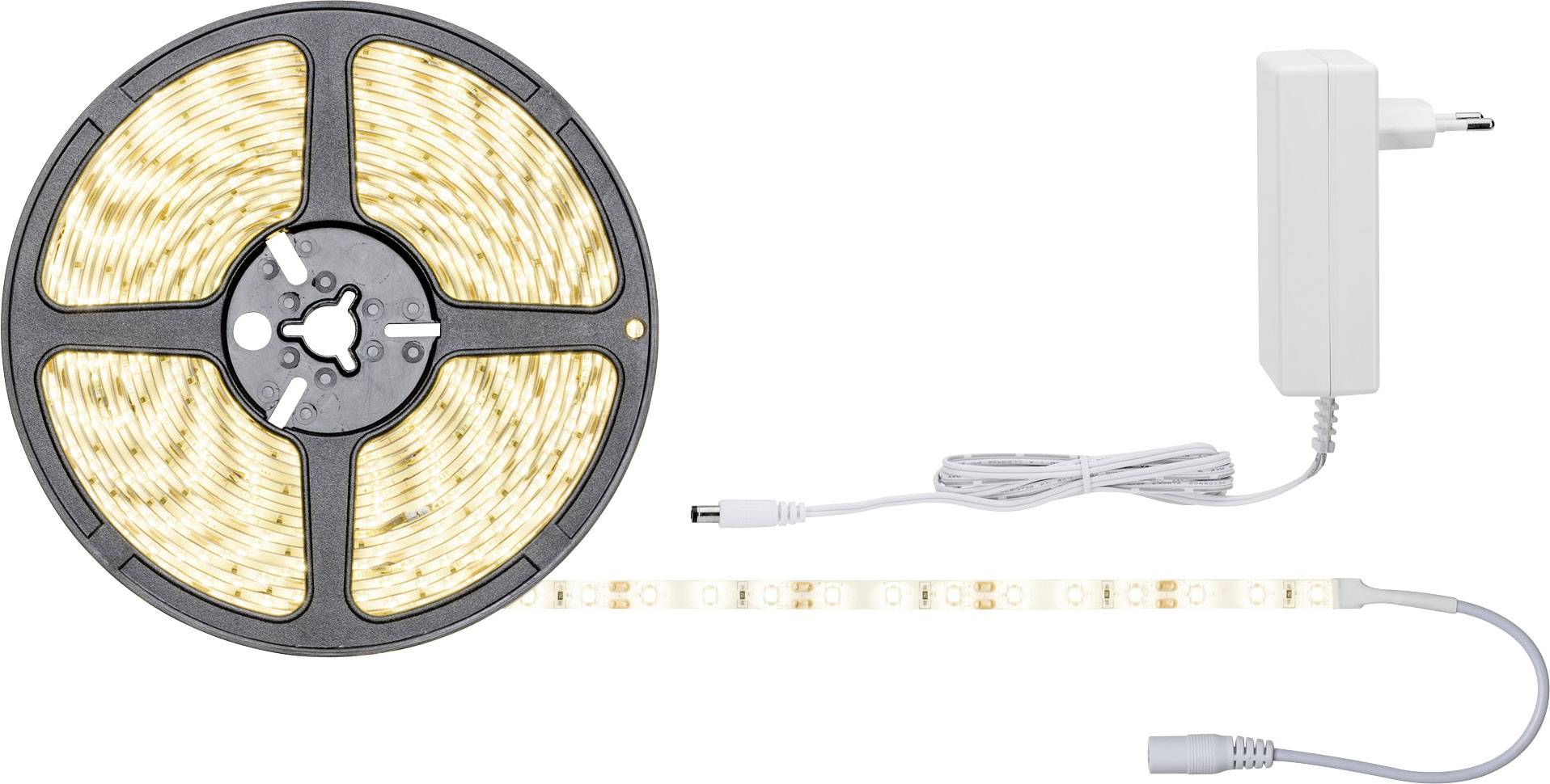 LED světelný pás na roli se síťovým adaptérem. Ideální pro flexibilní osvětlení v interiérech.