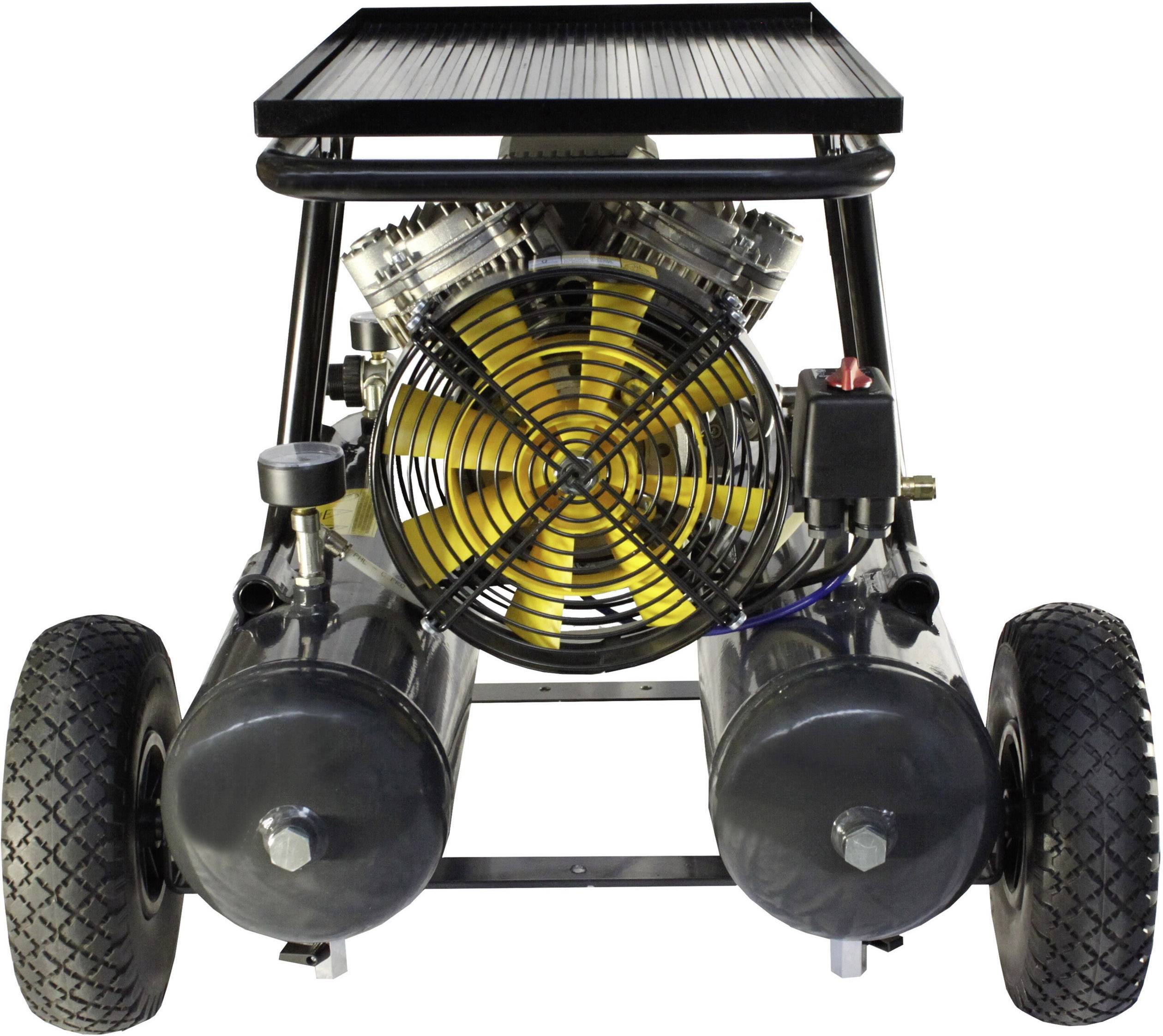 Mobilní pojízdný vzduchový kompresor se dvěma horizontálními nádržemi, centrálním žlutým ventilátorem za ochrannou mřížkou a čtyřmi koly.