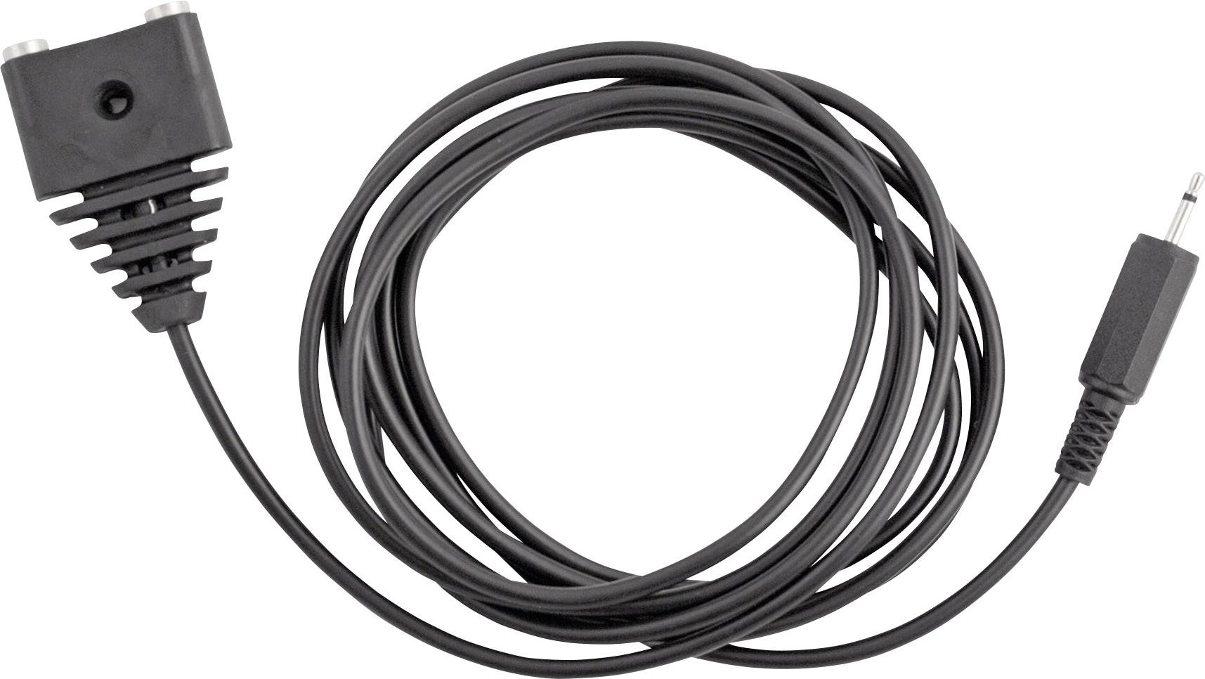 Černý audio kabel s adaptérem se dvěma jackovými konektory na jedné straně a zástrčkou na straně druhé.