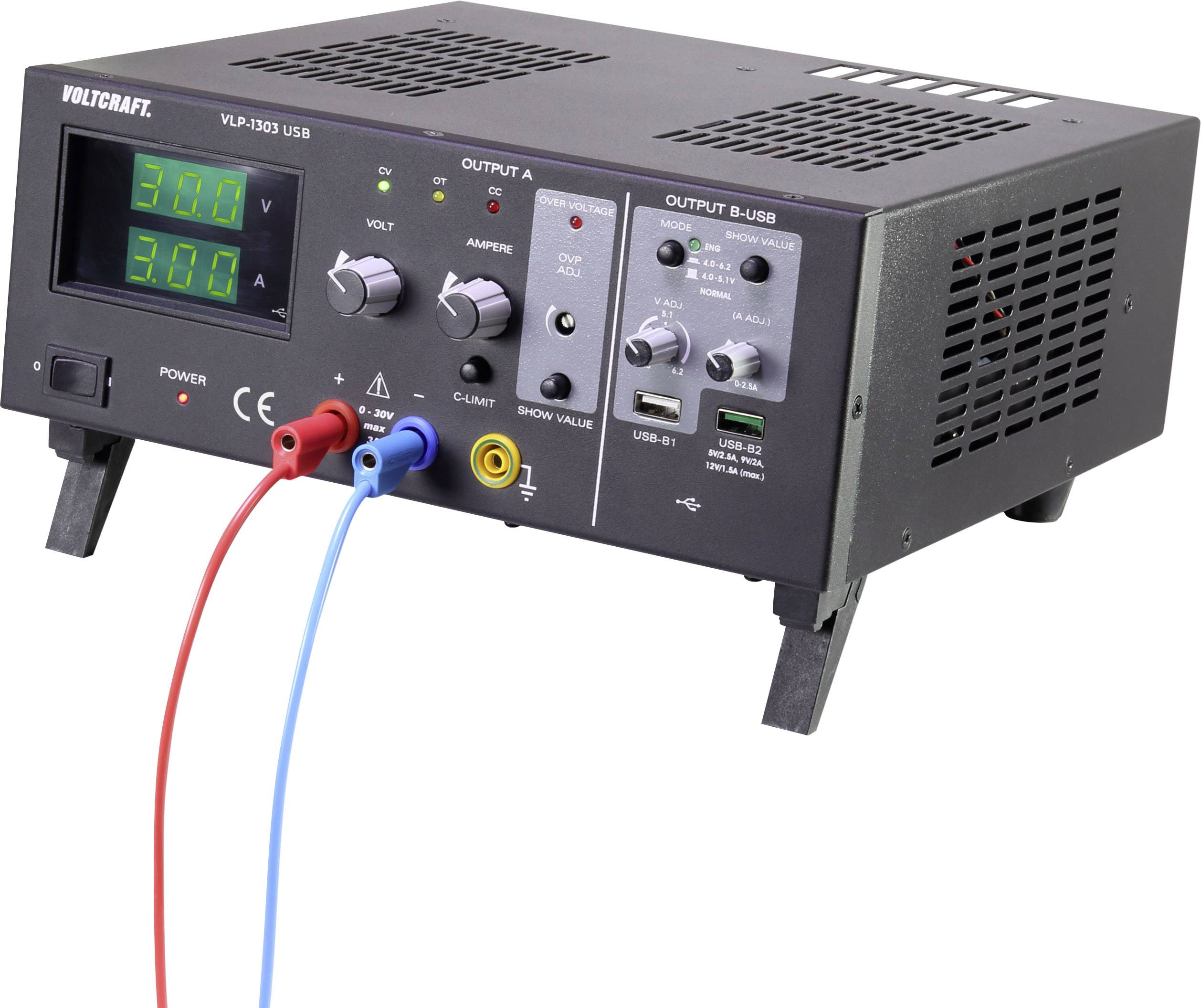 Laboratorní napájecí zdroj s digitálními displeji, otočnými ovladači a přípojkami pro regulaci proudu a napětí, typ Voltcraft VLP-1303 USB.
