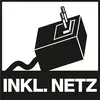 Černobílý symbol zástrčky s textem 'VČETNĚ SÍTĚ' pod ním.