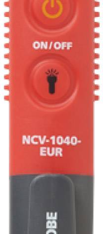 Červené elektronické měřicí zařízení s tlačítkem zapnutí/vypnutí a tlačítkem se symbolem žárovky, model 'NCV-1040-EUR'.