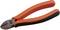 Kleště s černo-oranžovou barvou a vroubkovanými rukojeťmi. Na kleštích je vyražen firemní název Bahco. Určeny pro stříhání drátu.