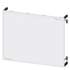 Bílá obdélníková kovová mřížka, která slouží jako kryt nebo panel. Má hladký povrch a ostré hrany.