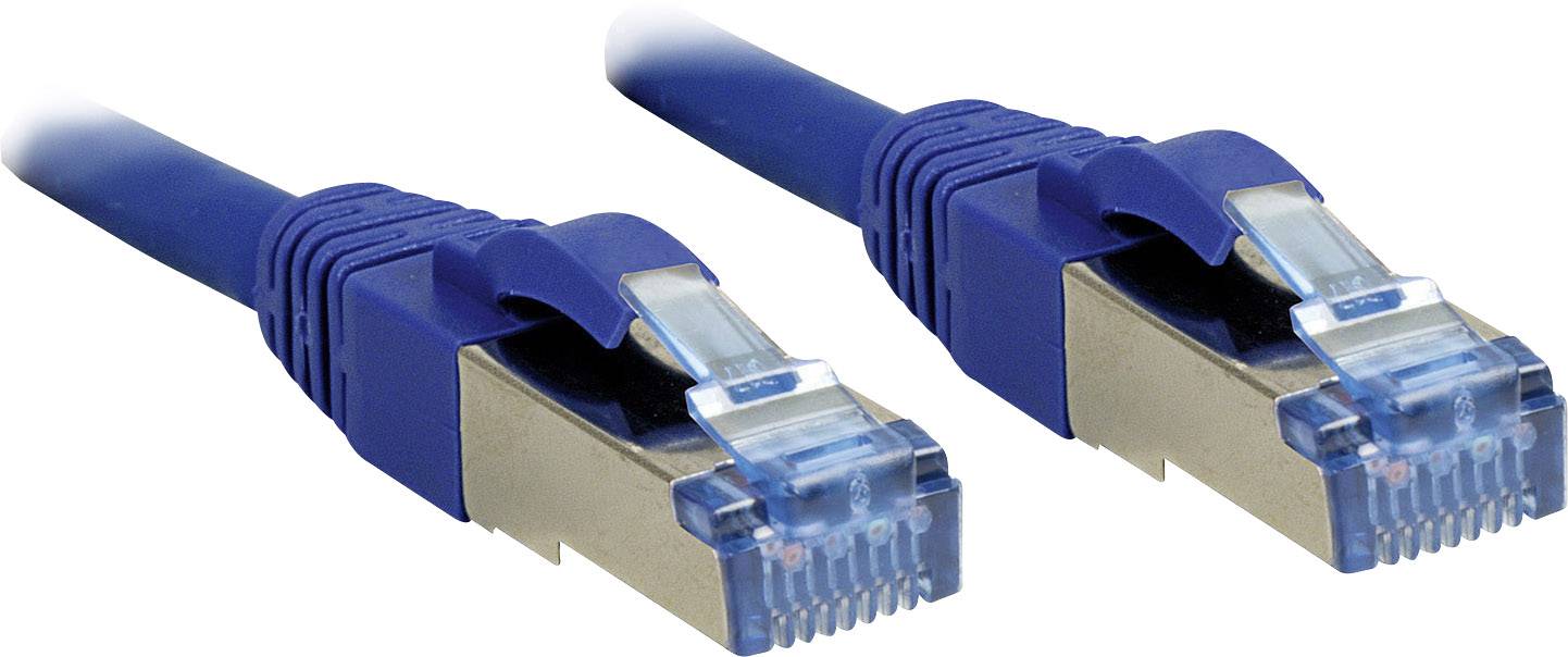 Dva modré ethernetové konektory umístěné těsně vedle sebe, které se používají pro síťová připojení.
