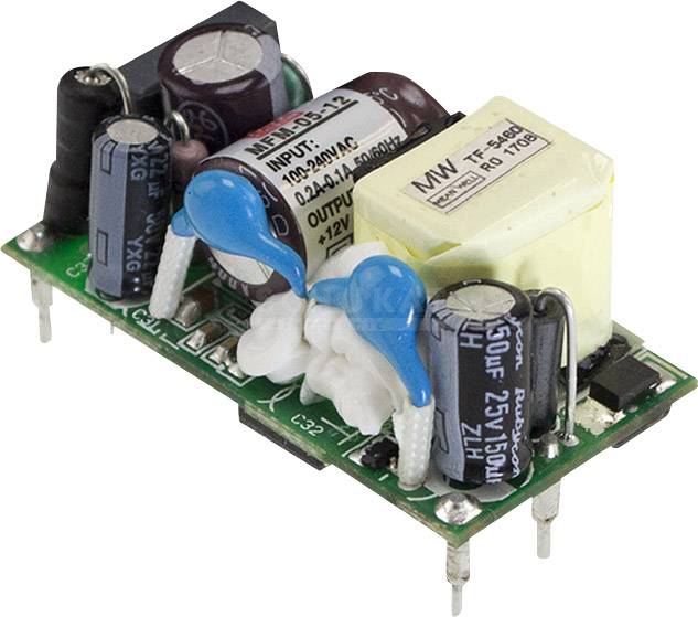 Malý elektronický modul s integrovaným obvodem obsahující několik kondenzátorů, cívek a odporů na zelené desce plošného spoje.