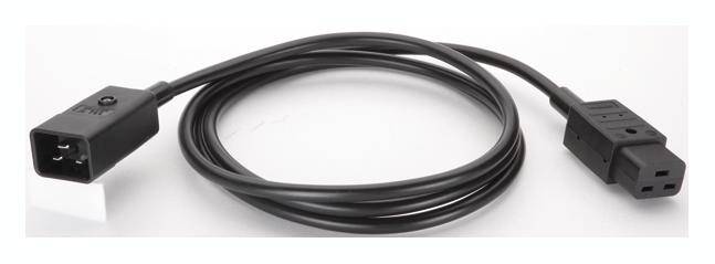 Černý síťový kabel s IEC-C14 konektorem na jedné straně a IEC-C13 konektorem na straně druhé, v navinuté poloze.
