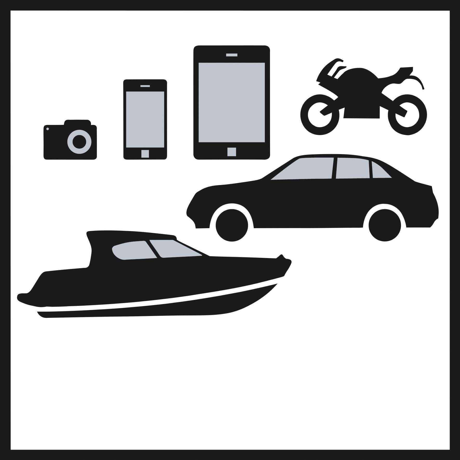 Kamera, mobilní telefon, tablet, motocykl, auto a loď v černém siluetovém zobrazení na bílém pozadí. Symboly různých dopravních a komunikačních prostředků.
