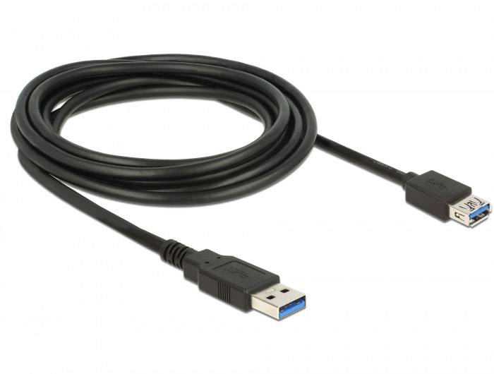 USB 3.0 kabel s mužským a ženským konektorem, dlouhý a černý, určený pro přenos dat a napájení.