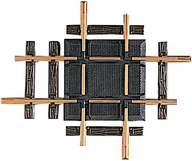 Abstraktní umělecké dílo s černými a dřevěně zabarvenými geometrickými tvary, které se překrývají a vytvářejí strukturovaný, mřížkovitý vzor.