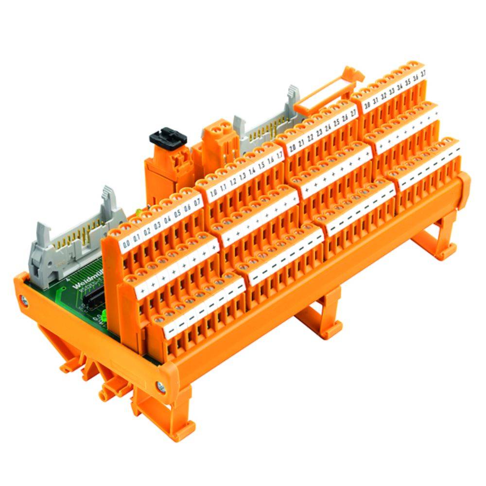 Oranžový Klemmmodul s několika řadami svorek pro elektrické propojení a organizaci.