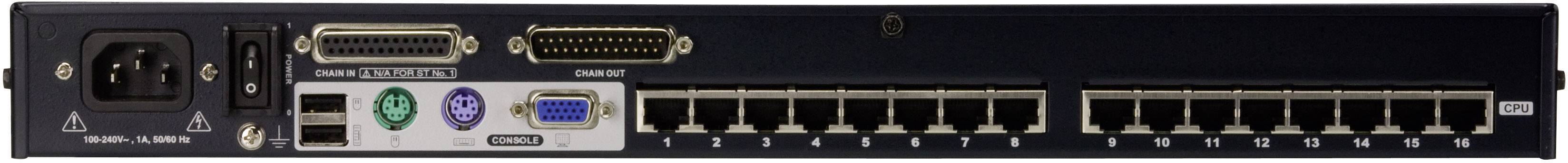 Zadní strana síťového switche s 16 ethernetovými porty, dvěma USB porty, VGA a konzolovými porty. Znázorněno vedení kabeláže.
