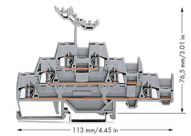 Šedý elektrický konektor s šesti kovovými kontakty, rozměry 113 mm x 76,5 mm.