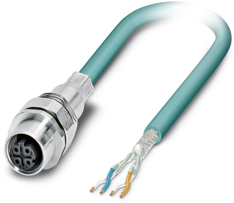 Zelený ethernetový kabel s kovovými konektory a odhalenými konci vodičů zobrazuje kroucené páry v oranžové, modré, bílé a hnědé barvě.