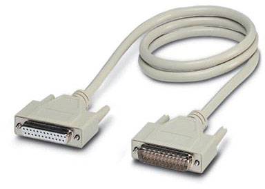 Šedý datový kabel se dvěma 24-pinovými konektory, používaný pro propojení tiskárny s počítačem.