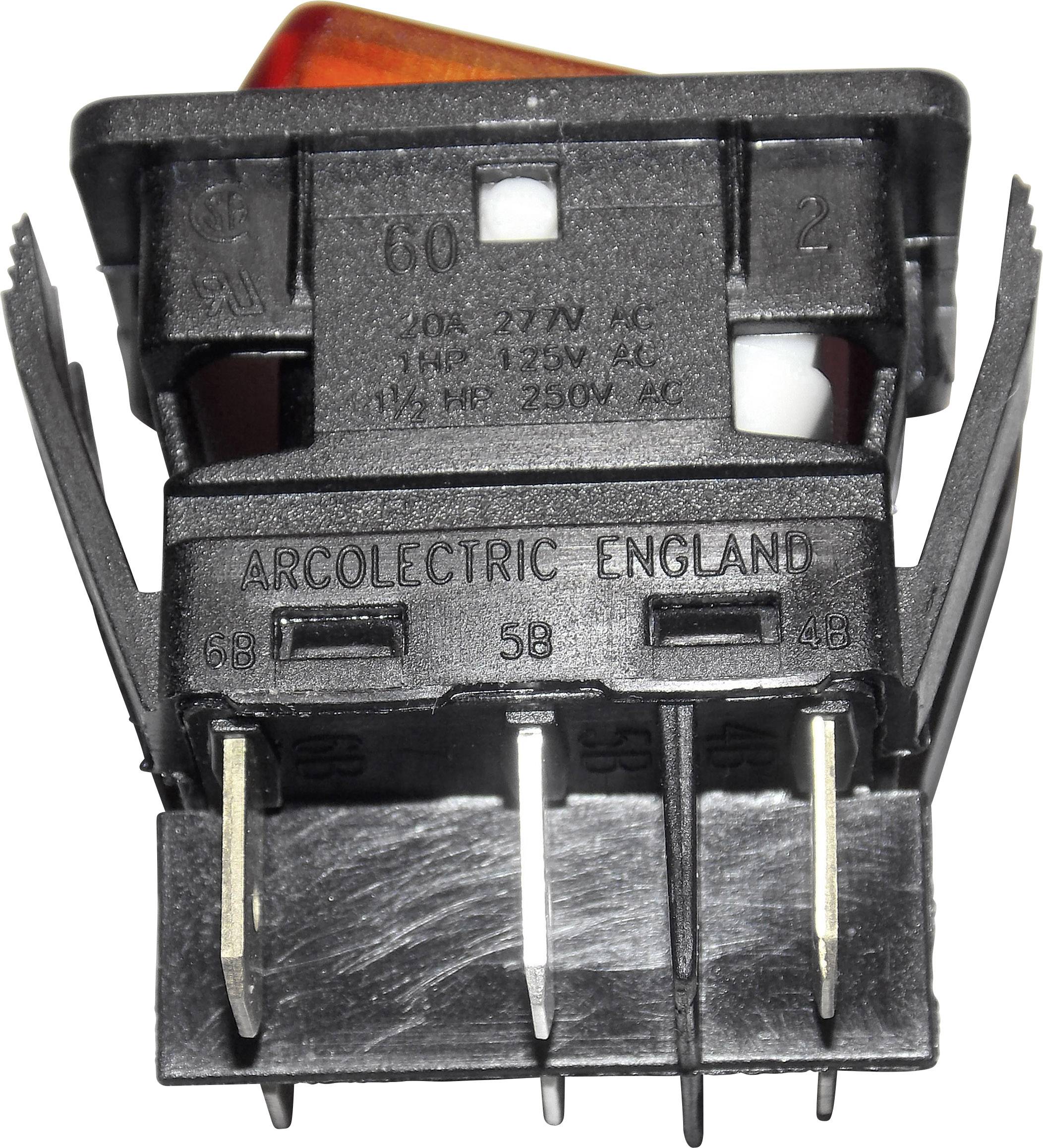 Černý elektrický výkyvný spínač se třemi kovovými kolíky dole. Nápis 'Arcolectric England' je viditelný.